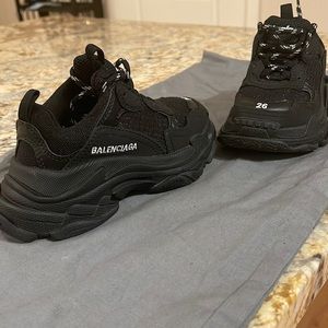 Kids BALENCIAGAS . Size 8.5c slightly worn . No box but does come with dust bag